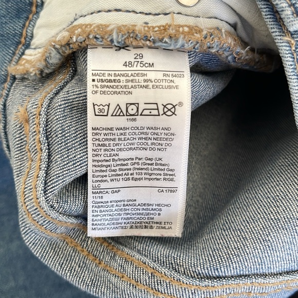 GAP DENIM Girlfriend Crop Spring Jeans Size 29 EMBROIDERED! - Picture 4 of 9
